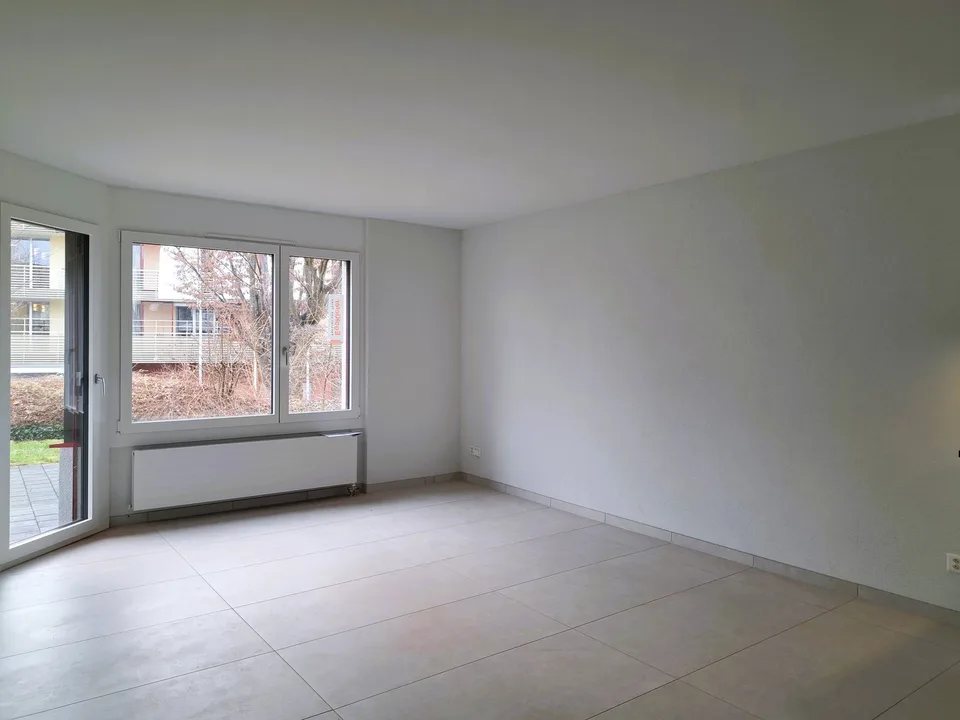 Moderne 2.5-Zimmer-Wohnung direkt neben dem Bahnhof
