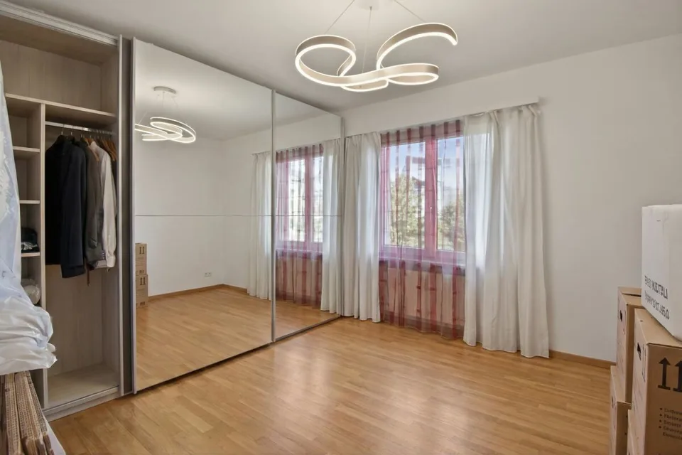 Moderne 4.5-Zimmer-Wohnung mit praktischem Zusatzraum – Foto 6 von 12