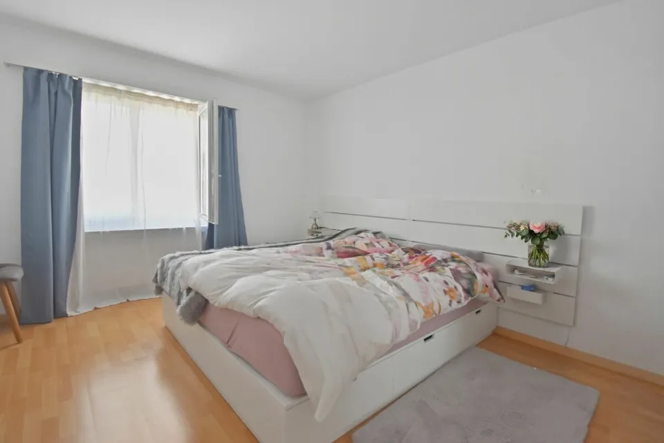 Moderne 4.5-Zimmer-Wohnung mit praktischem Zusatzraum