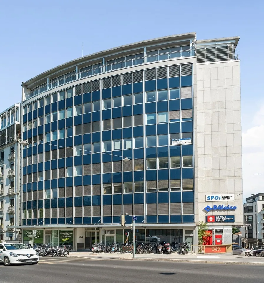Arcade de 183 m2 + sous-sol