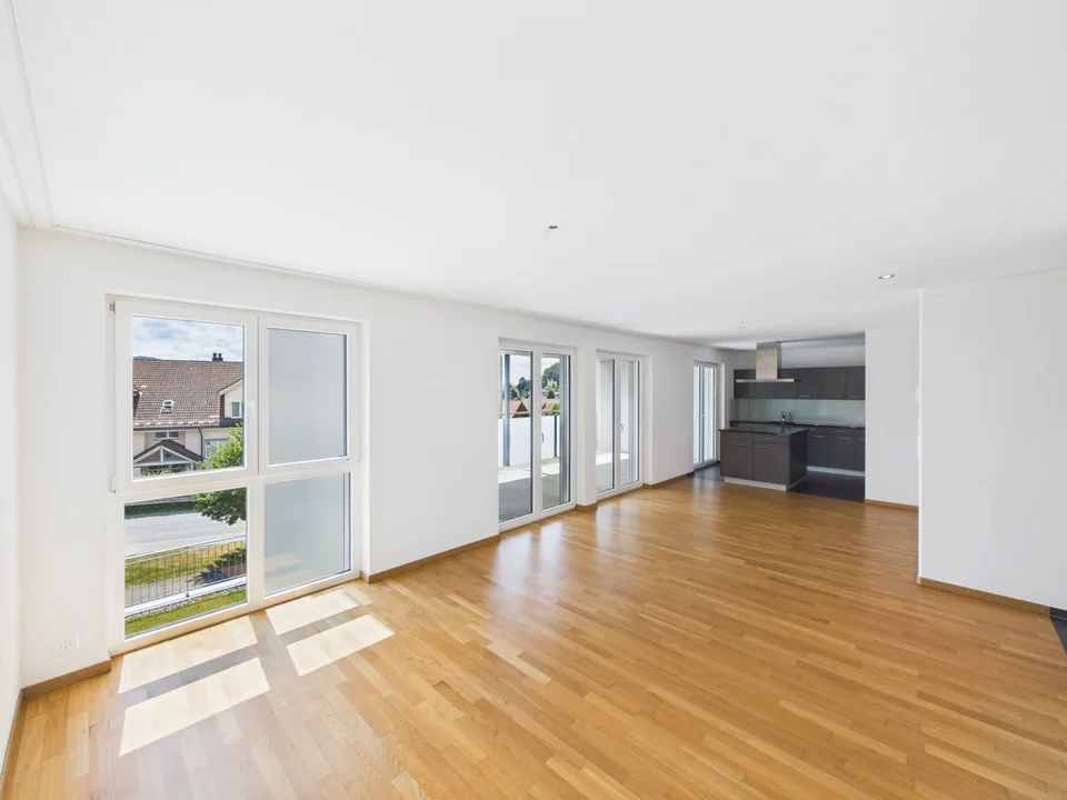 Helle 4.5-Zimmer-Wohnung mit Balkon in Eggersriet – sofort verfügbar!