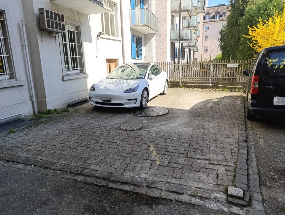 2 Aussenparkplätze zu vermieten
