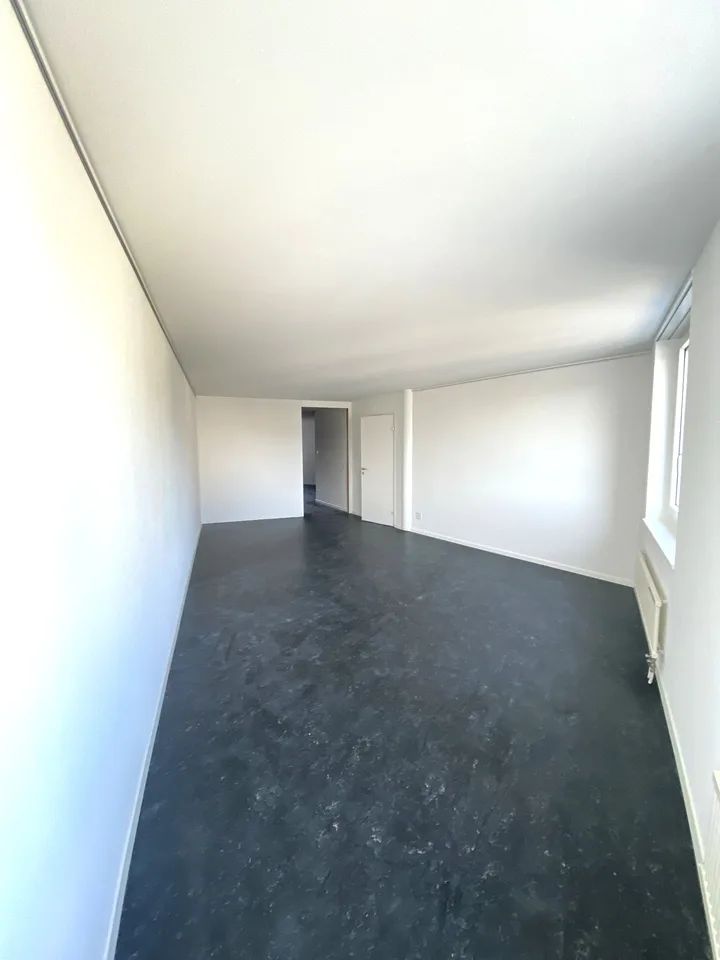 100m2 de bureau, de formation ou de salle de thérapie à Brugg