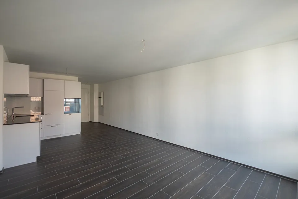 ERSTVERMIETUNG: 1.5-Zimmerwohnung an bester Lage in Zürich-Oerlikon