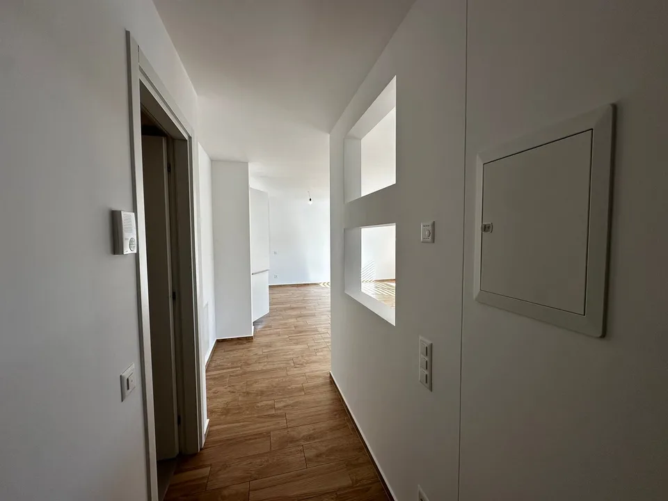 VACALLO – Ampio 3.5 locali con 2 balconi abitabili e 2 bagni, ideale per famiglie (2° piano)