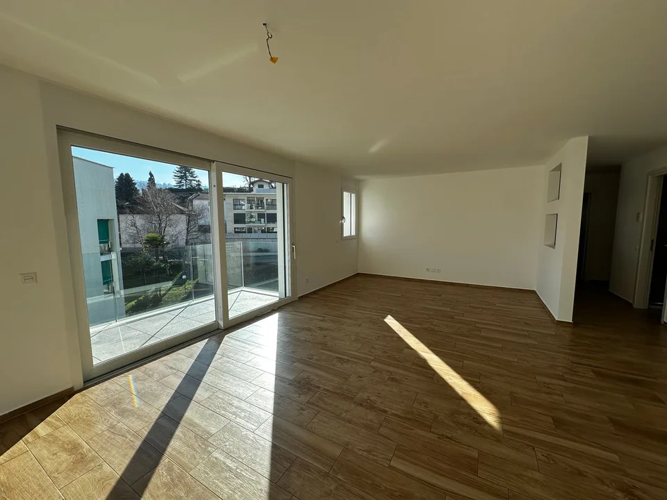 VACALLO – Ampio 3.5 locali con 2 balconi abitabili e 2 bagni, ideale per famiglie (2° piano)