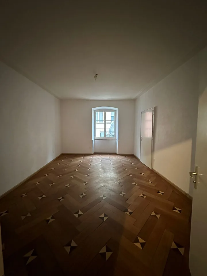 Geräumige 5.5-Zimmer-Wohnung in Porrentruy
