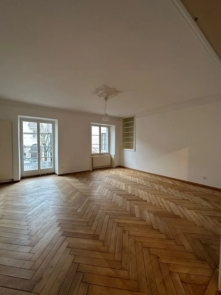Geräumige 5.5-Zimmer-Wohnung in Porrentruy