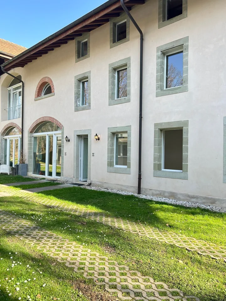 Magnifique villa de 8.5 pièces à Chigny