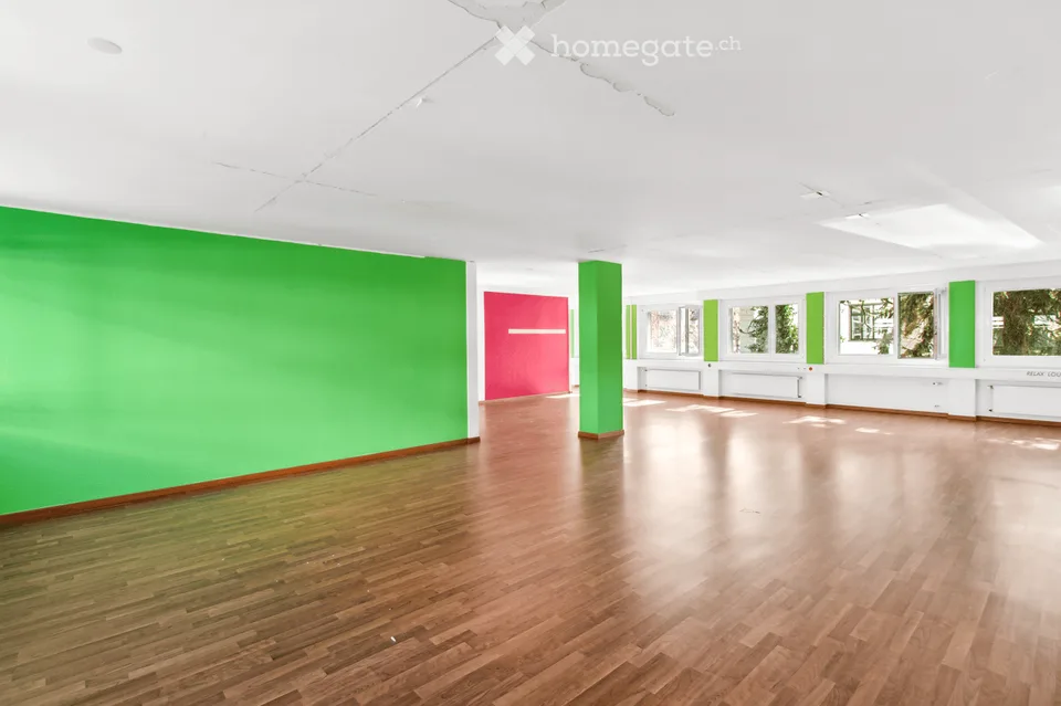144m2 d'espace commercial au 1er étage, à 8048 Zurich, à louer
