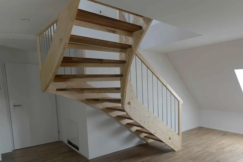 Appartement maisonnette moderne, rénové, 3.5 pièces à louer !