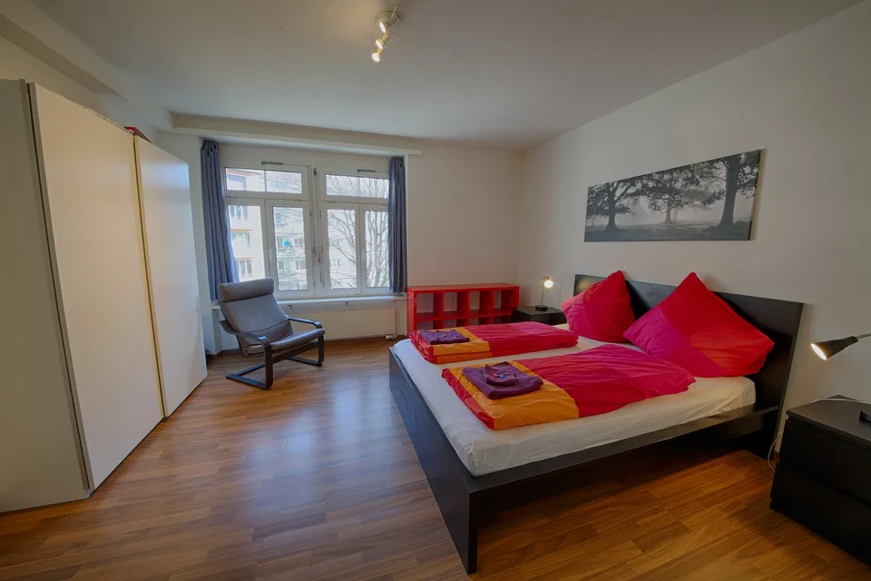 Gemütliche 2.5-Zimmer-Wohnung mit Balkon in Zürich-Oerlikon