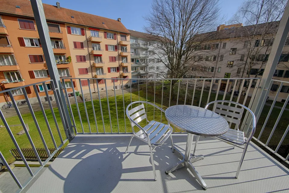 Gemütliche 2.5-Zimmer-Wohnung mit Balkon in Zürich-Oerlikon – foto 14 di 18