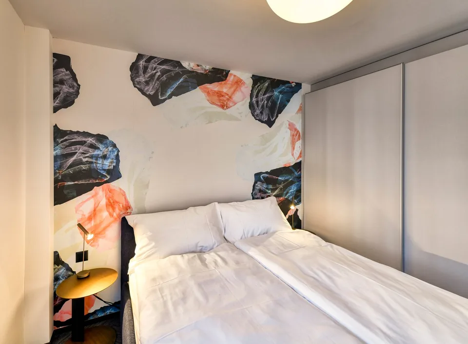 Décollage dans l'appartement meublé "PC-2" au Tower, Stans