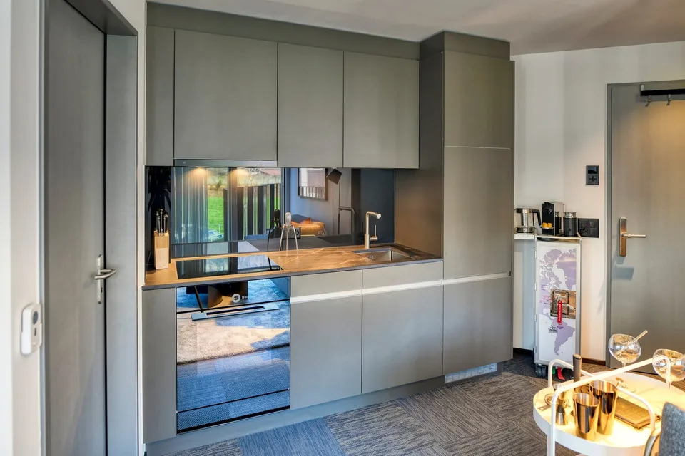 Décollage dans l'appartement meublé "PC-2" au Tower, Stans