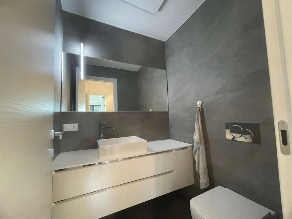 Büro 4.5 Zimmer zur Miete in Massagno, zentrale Lage – Foto 8 von 10