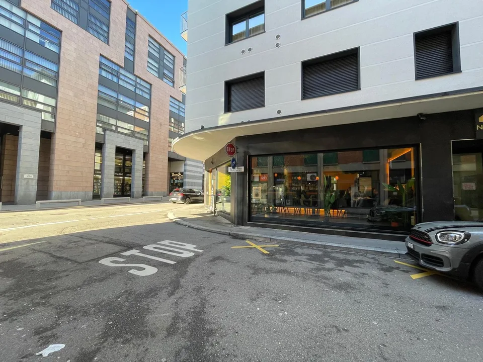 Spazio commerciale / ufficio in Centro Lugano