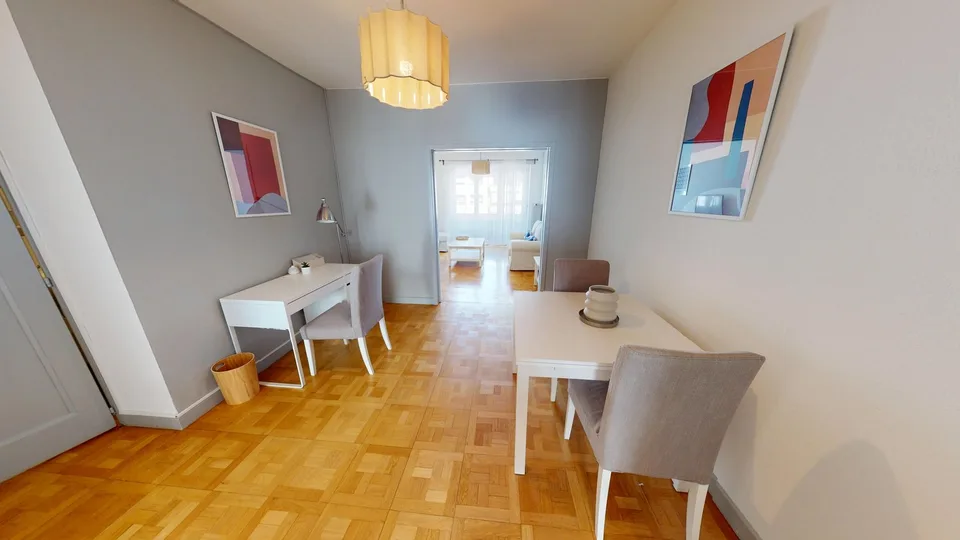 Luminous 2-bedroom apartment Located near Rue de Lyon, close to Geneva city centre