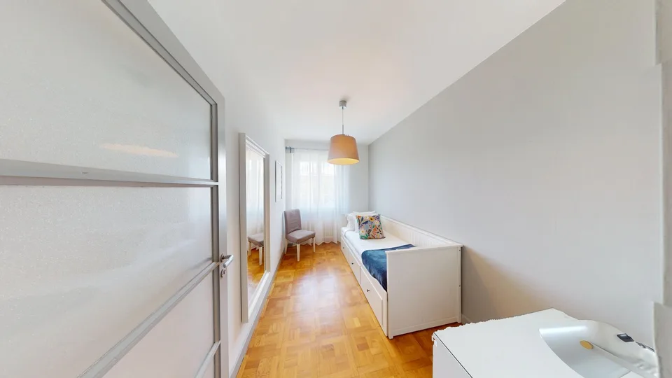 Luminous 2-bedroom apartment Located near Rue de Lyon, close to Geneva city centre – Foto 9 von 19