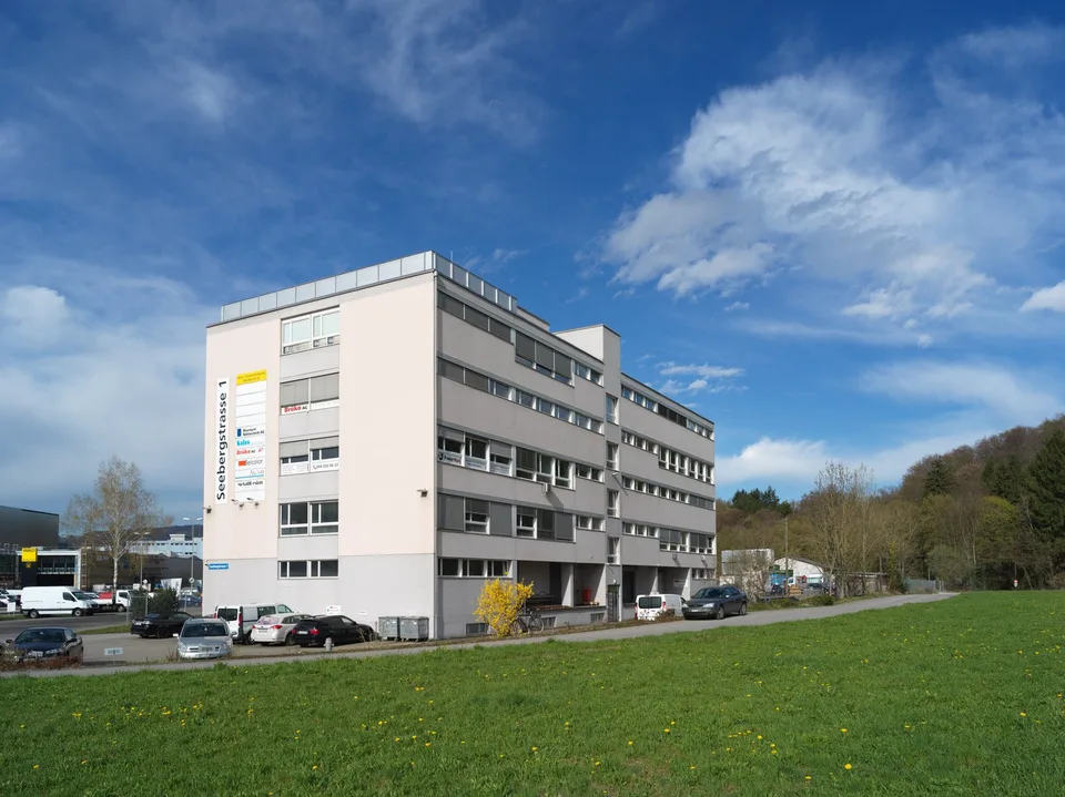 Commercial space with a view in Unterengstringen – photo 10 of 10