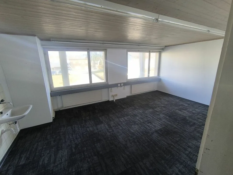 Attraktive Nebenräume für Atelier, Büro oder Lager