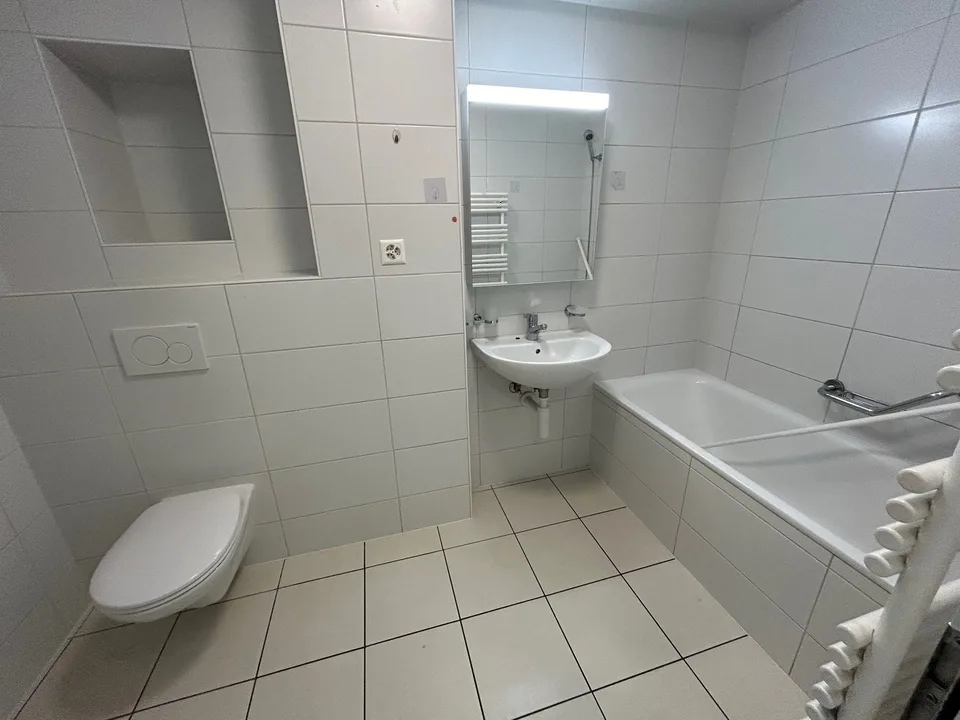Wohnung mit 3.5 Zimmern im Untergeschoss - Rue Louis Ruchonnet 8 - 1337 Vallorbe