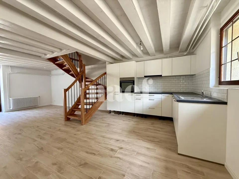 Bel appartement en duplex et rénové de 3.5 pièces à louer !