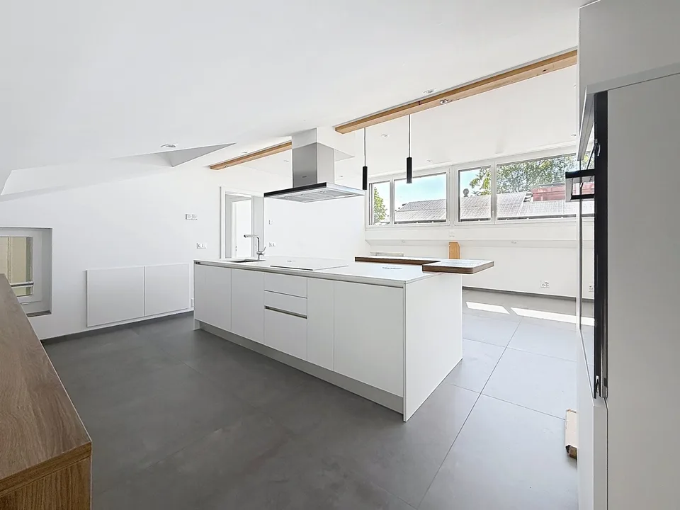 Neu 3,5 Zimmer 86 m² Verfügbar sofort!