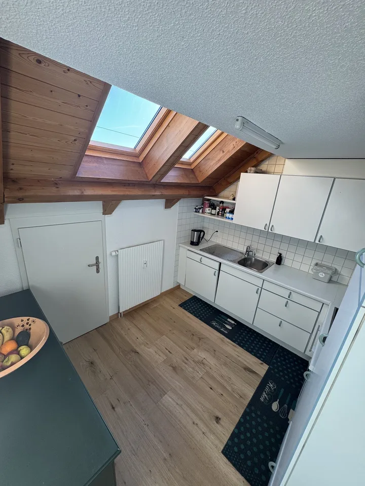 3 ZIMMER-DACHWOHNUNG IN KAUFDORF (BE), MÖBLIERT, TEMPORÄR – Foto 3 von 18