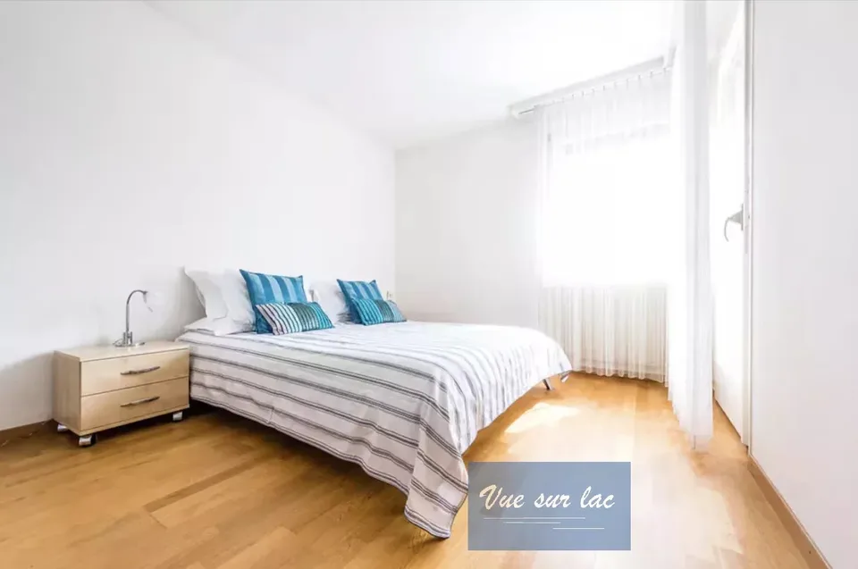 Schönes möbliertes Apartment direkt am Wasser, im Zentrum von Montreux