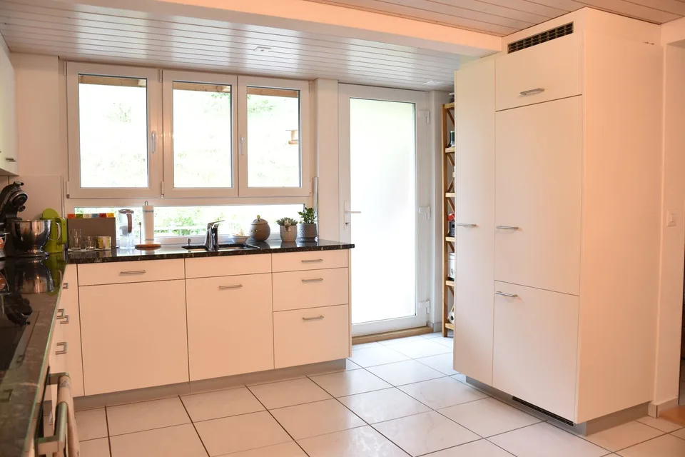 Dachwohnung mit grosser Terrasse und Weitsicht auf Jura
