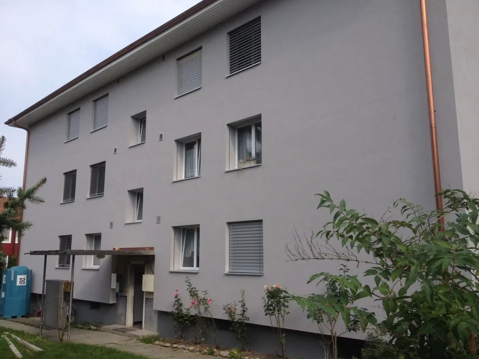 Appartamento di 2 camere con ampio balcone soleggiato