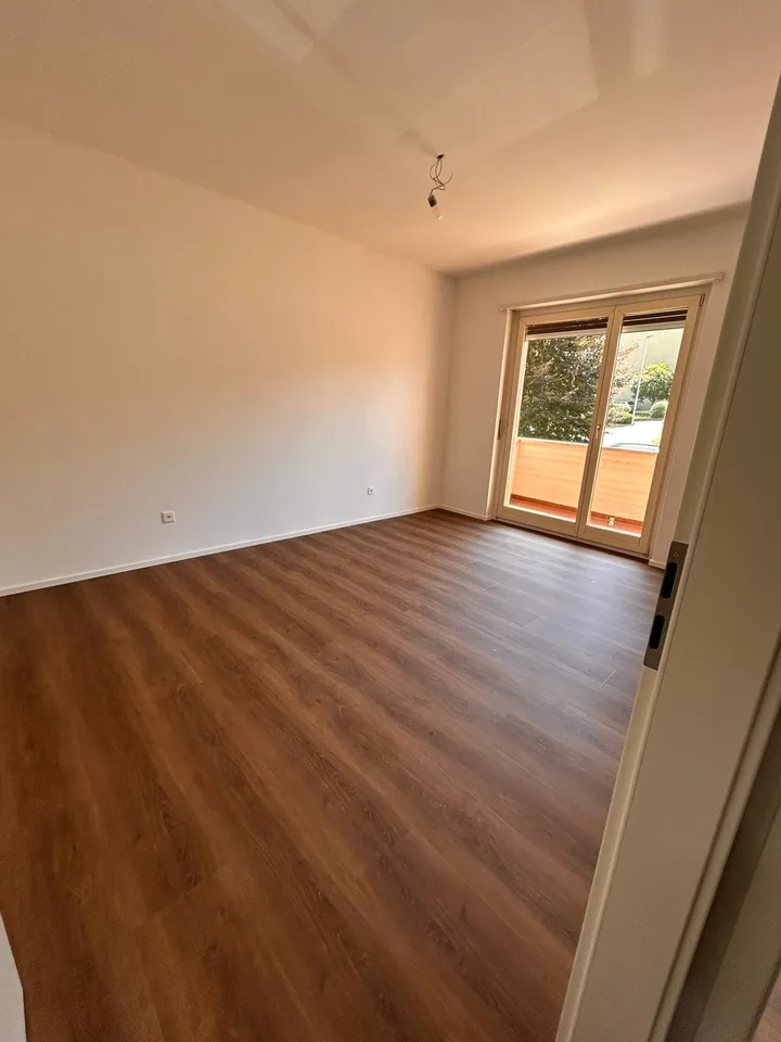 Wohnung 3.5 Zimmer komplett renoviert in Mendrisio – Foto 6 von 14