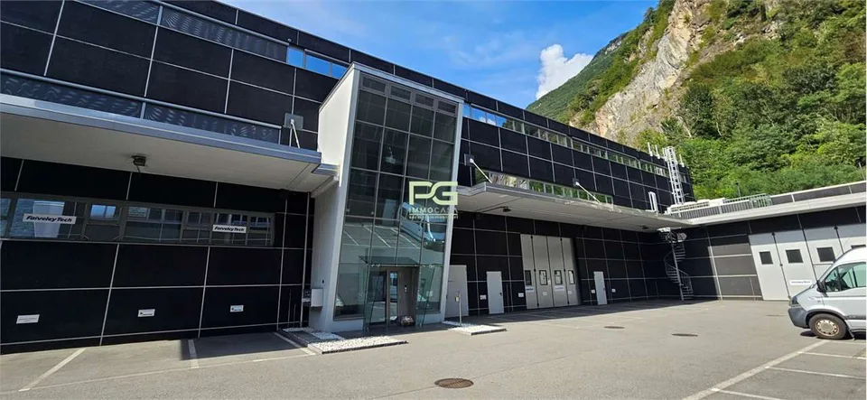 Spazio commerciale/uffici in affitto
