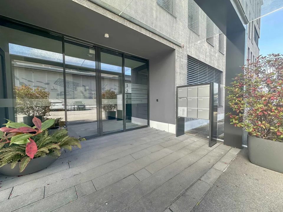 Espace commercial attrayant dans un emplacement très fréquenté