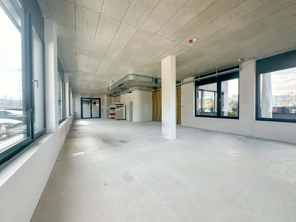 Spazio commerciale attraente in una posizione molto frequentata – foto 7 di 9