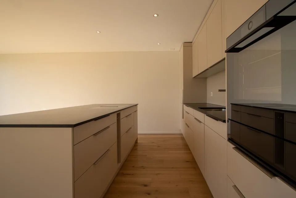 moderne 3.5-Zimmerwohnung in unmittelbarer Seenähe