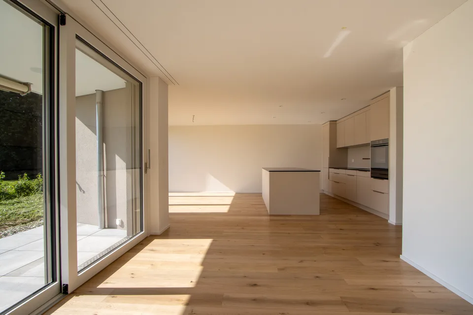 moderne 3.5-Zimmerwohnung in unmittelbarer Seenähe