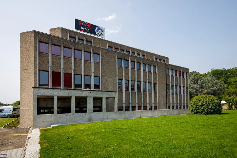Ufficio / locale commerciale rappresentativo a Wangen vicino a Dübendorf