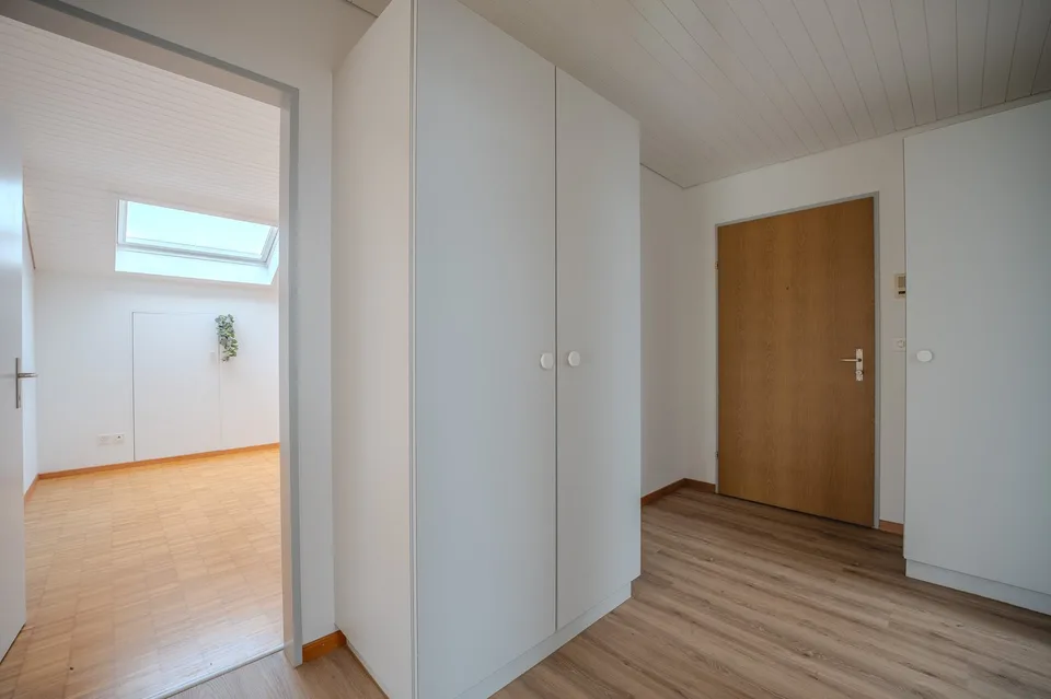 Lichtdurchflutet, ruhig, einzigartig  Ihre neue Dachwohnung
