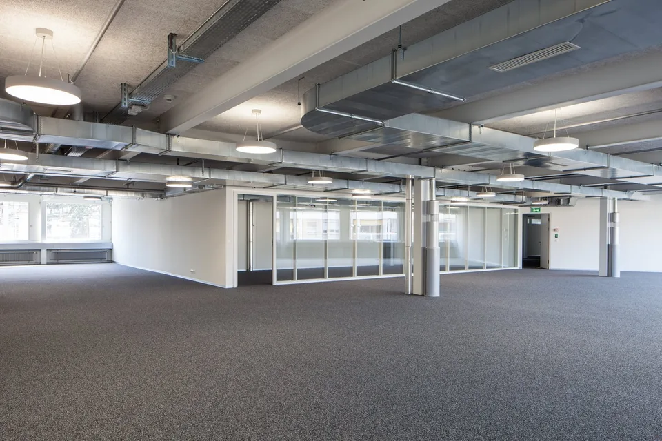Beerhaus: Attractive Office Space / Entire Floor with approx. 1,515 m² – photo 7 of 10