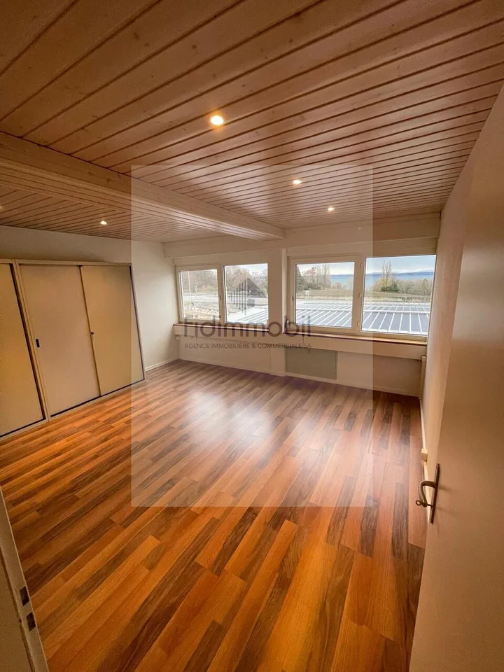 Local commercial / artisanal de 172 m² à louer à Bevaix – Foto 8 von 10
