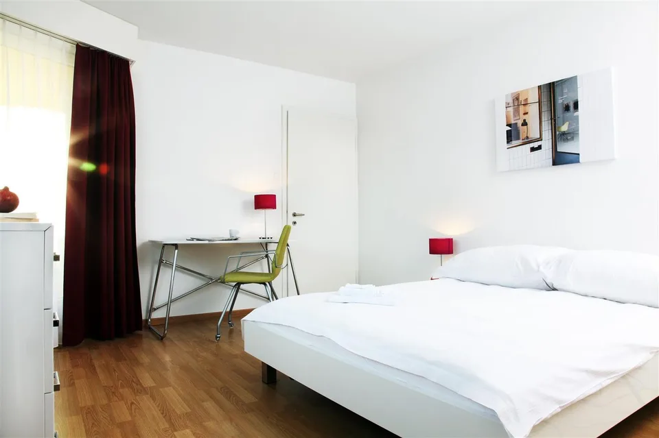 3-Zimmer Family Apartment mit Balkon möbiliert in Zürich - Nähe Bargrist/Hirsladen