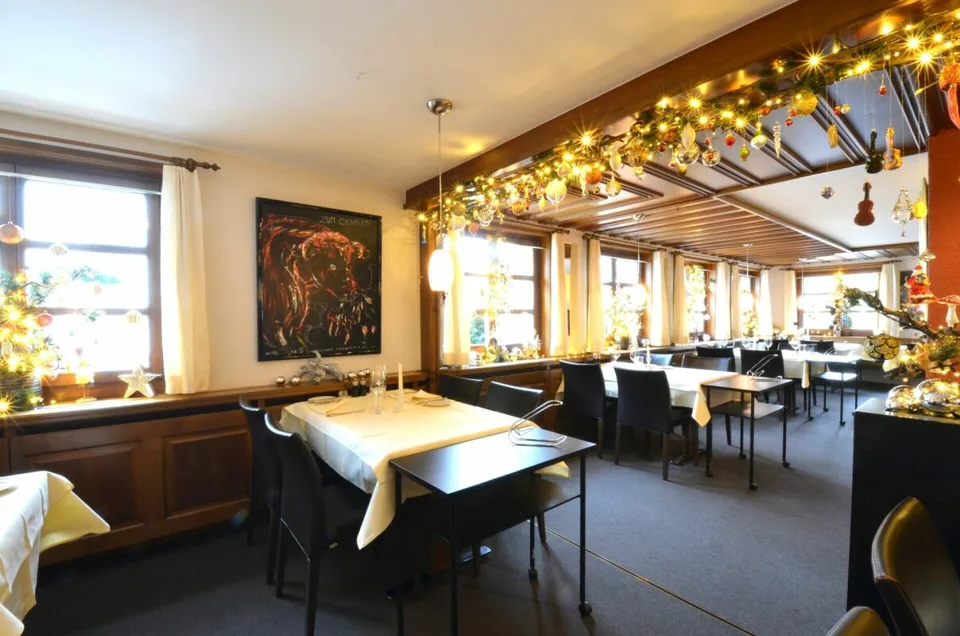 Traditionslokal mit 6 Zimmern und 4.5 Zimmer-Dachwohnung im Zentrum von Matzingen – Foto 6 von 18