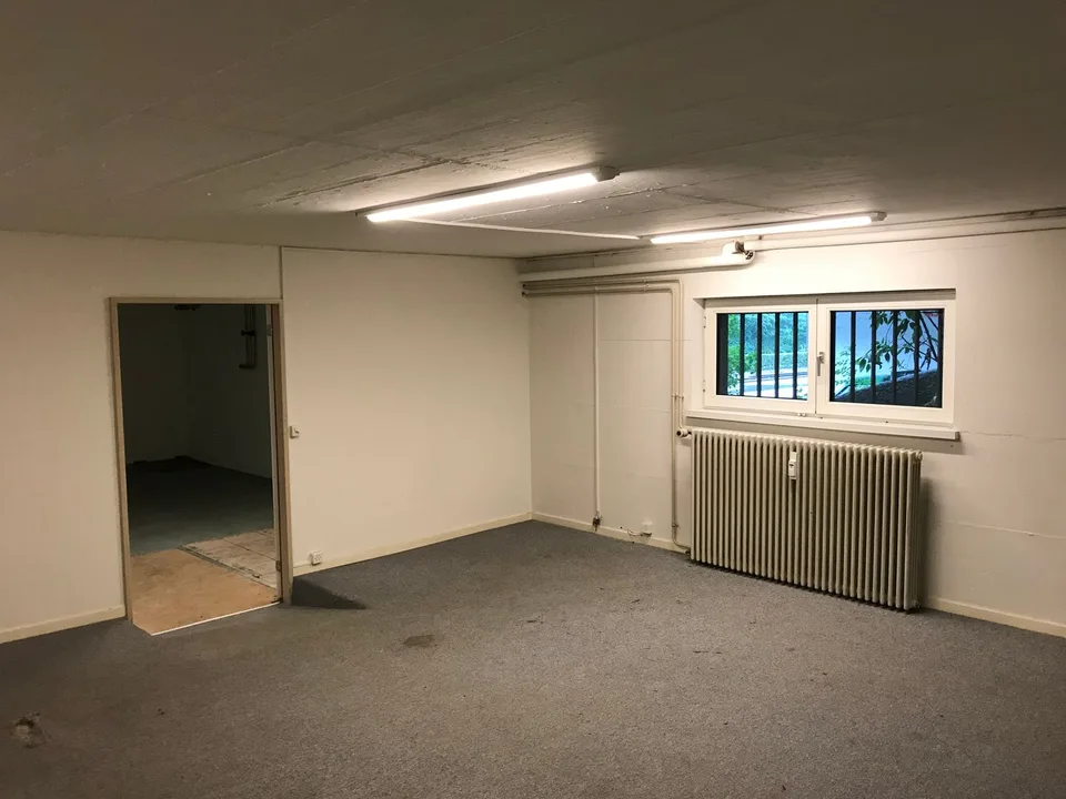 Gewerberaum im EG (inkl. Büro) in der Nähe von Basel