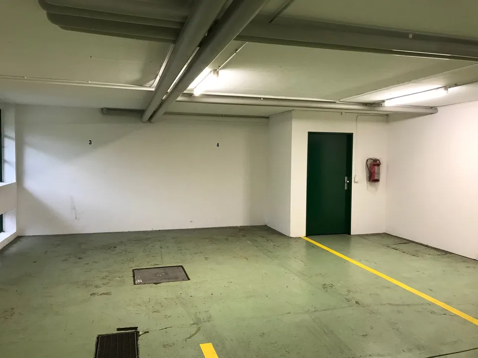 Gewerberaum im EG (inkl. Büro) in der Nähe von Basel