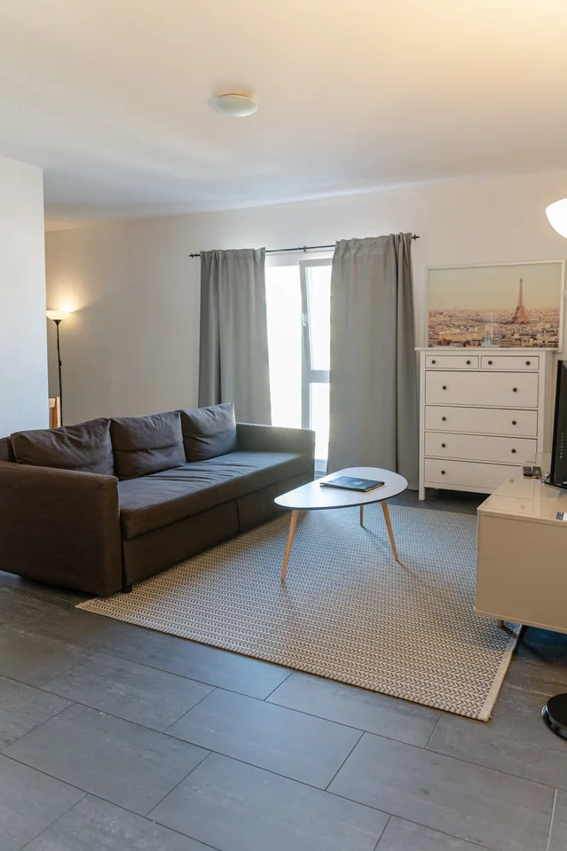 Appartement Deluxe Meublé – 2 Chambres avec Services Hôteliers – photo 6 sur 10