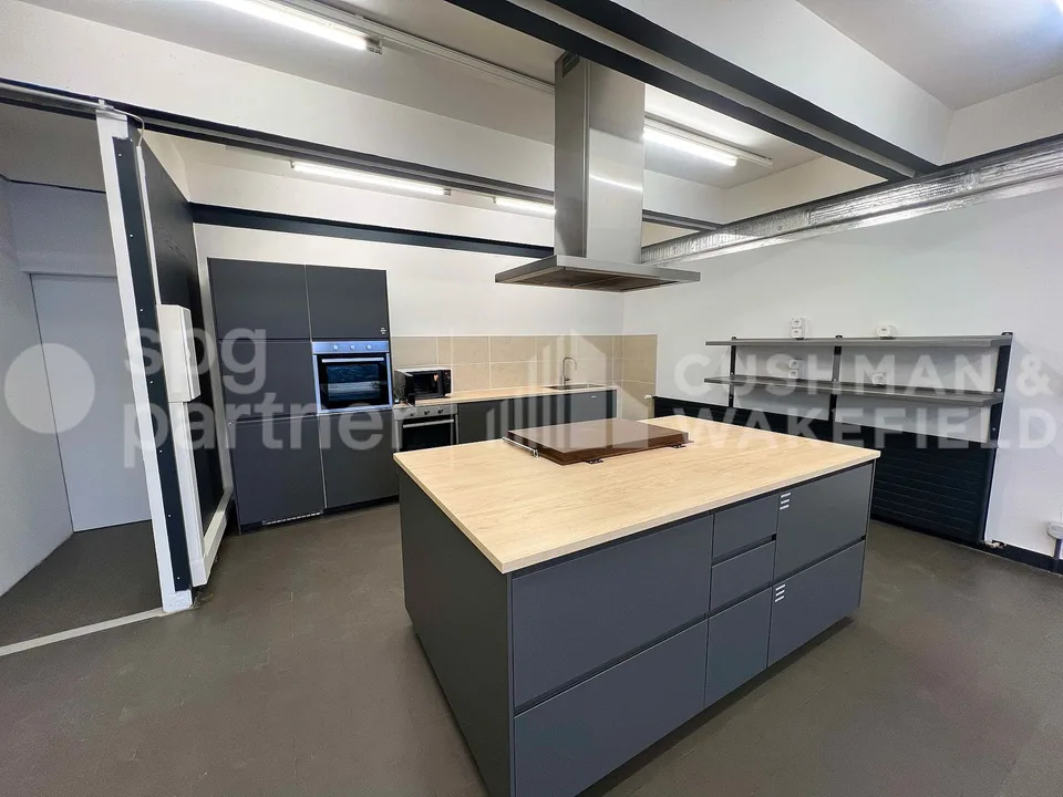 Ampia superficie industriale di 2'390 m² | Rara a Ginevra | Disponibile immediatamente – foto 10 di 13