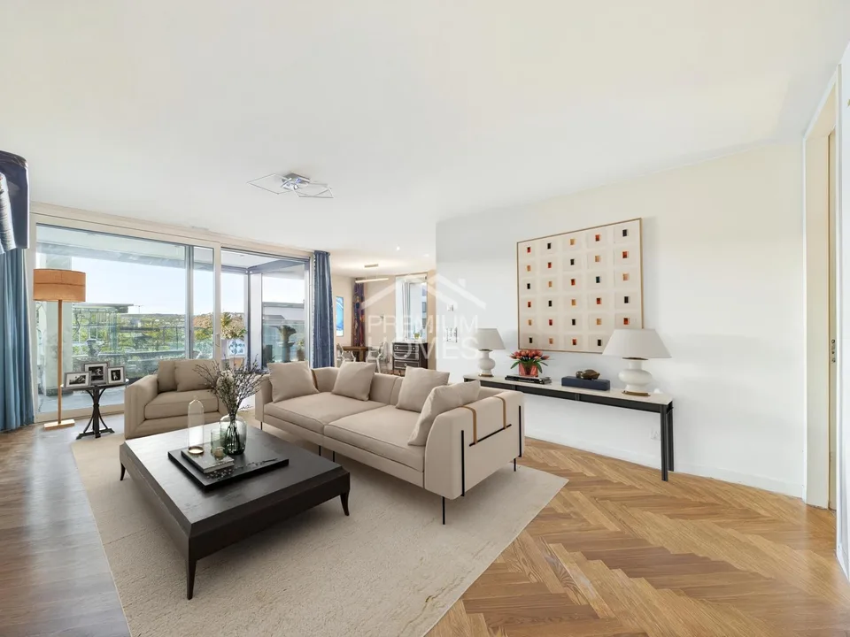 Own the Skyline in Oerlikon - Your Move!