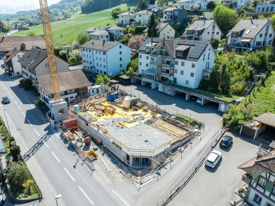 5.5- Zimmer Maisonette Wohnung mit Galerie und Süd - Dachterrasse